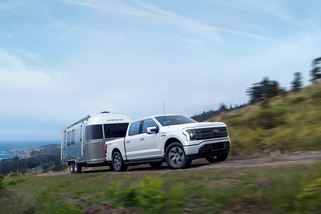 2022 Ford F-150 Lightning with Trailer