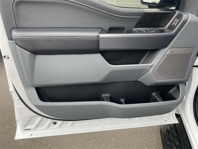 2025 Ford F-150 Lightning Flash™