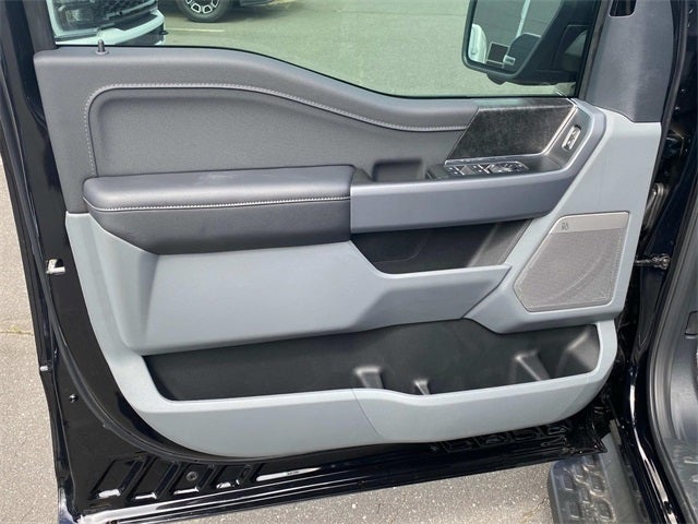 2025 Ford F-150 Lightning Flash™