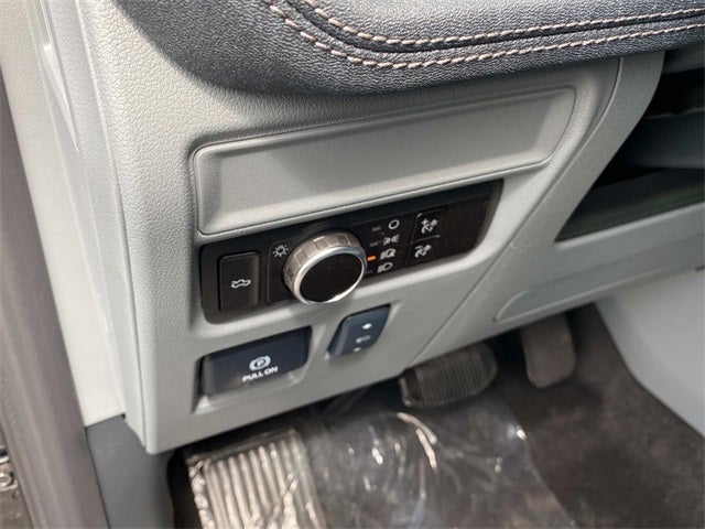 2025 Ford F-150 Lightning Flash™