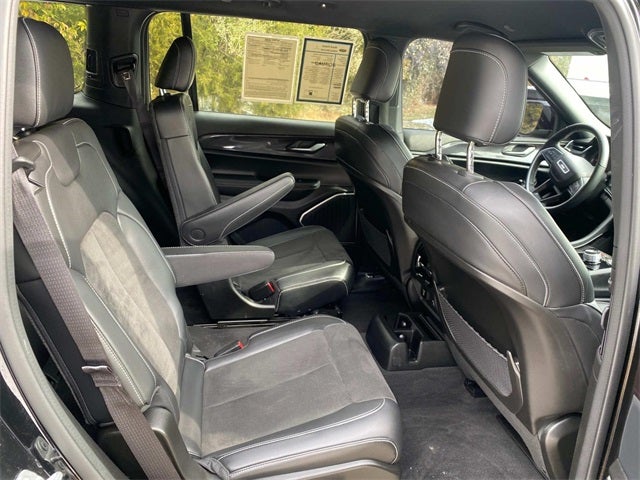 2022 Jeep Grand Cherokee L Altitude