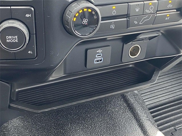 2025 Ford F-600SD XL