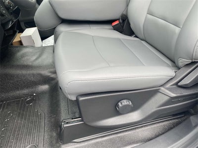 2025 Ford F-600SD XL