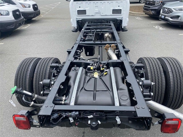 2025 Ford F-600SD XL