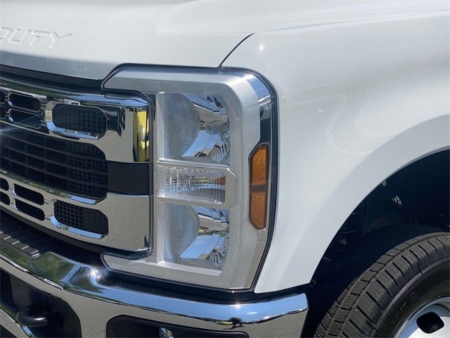 2025 Ford F-550SD XL DRW