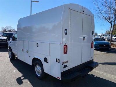 2026 Ford E-350SD Base Cutaway