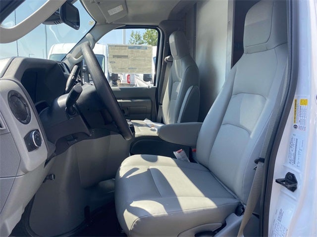 2026 Ford E-350SD Base Cutaway