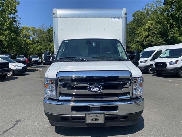 2026 Ford E-350SD Base Cutaway