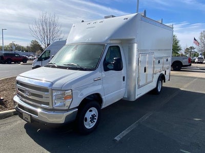 2026 Ford E-350SD Base Cutaway