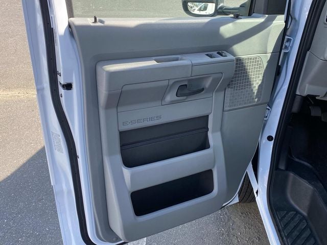 2026 Ford E-350SD Base Cutaway