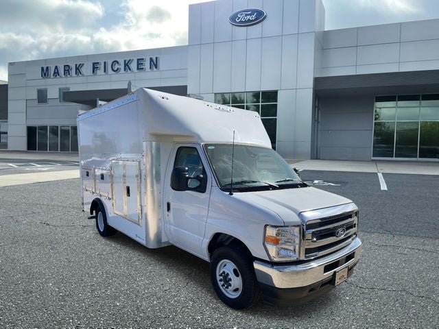 2026 Ford E-350SD Base Cutaway