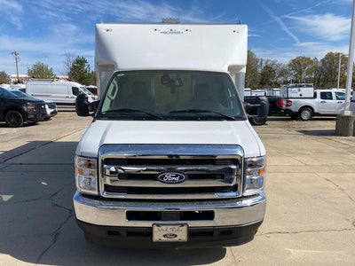 2026 Ford E-350SD Base Cutaway