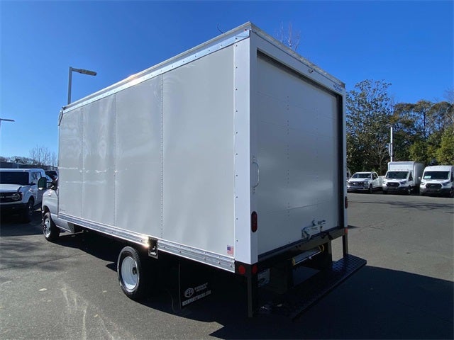 2026 Ford E-350SD Base Cutaway