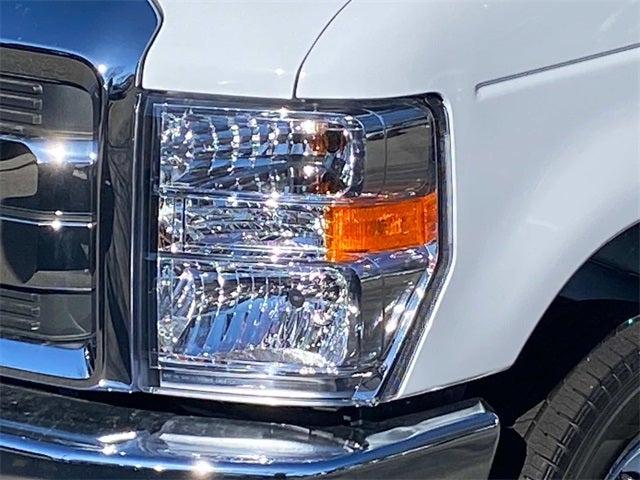 2026 Ford E-350SD Base Cutaway