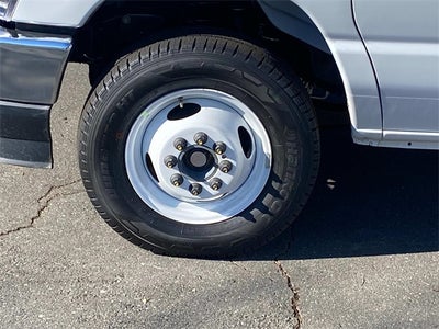 2026 Ford E-350SD Base Cutaway