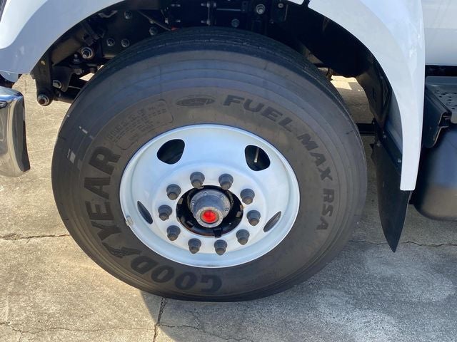 2026 Ford F-750SD Base