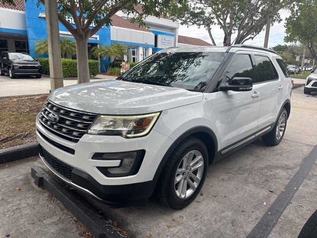2017 Ford Explorer XLT