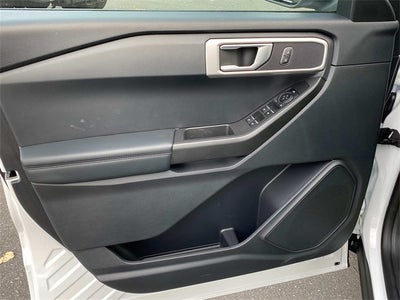 2025 Ford Utility Police Interceptor Base