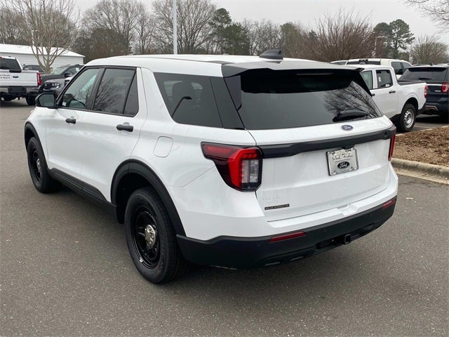 2025 Ford Utility Police Interceptor Base