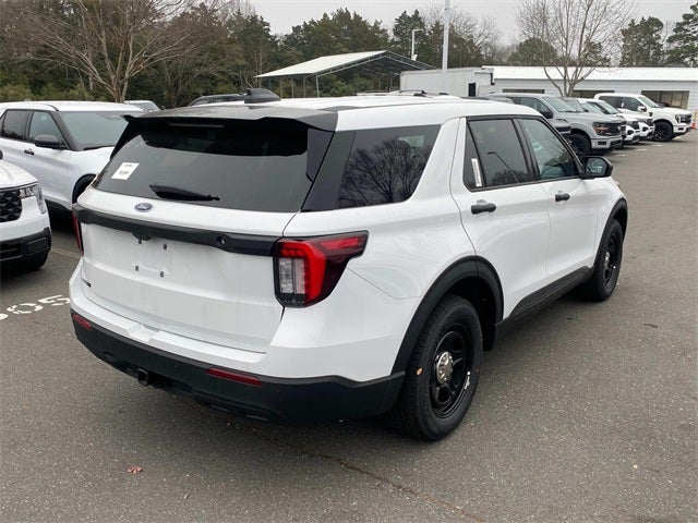 2025 Ford Utility Police Interceptor Base