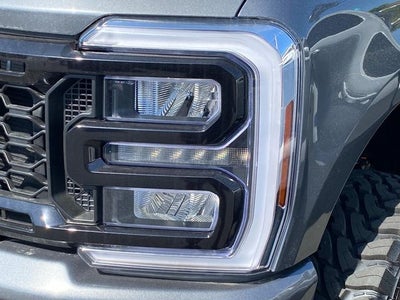 2026 Ford F-350SD Lariat Custom