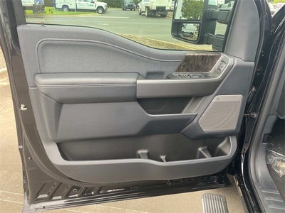 2025 Ford F-350SD Lariat