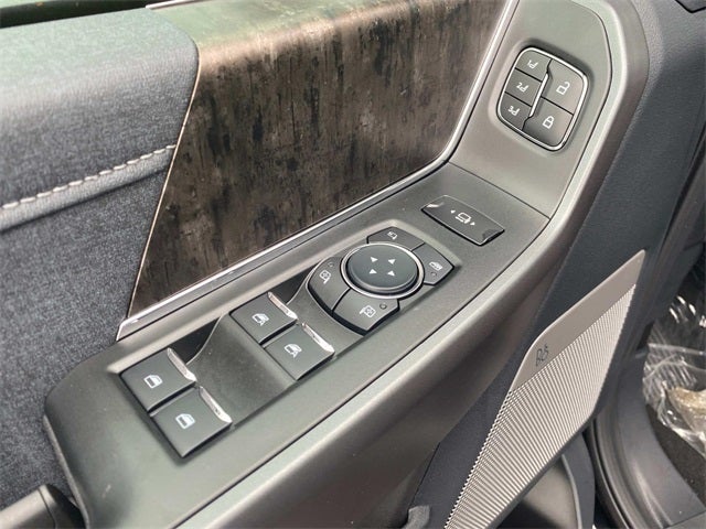 2025 Ford F-350SD Lariat