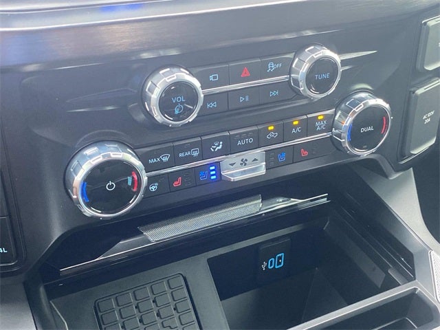 2025 Ford F-350SD Lariat