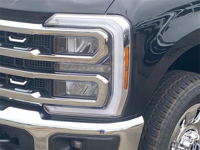 2025 Ford F-350SD Lariat