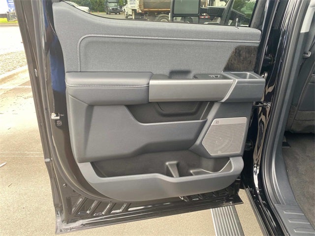 2025 Ford F-350SD Lariat