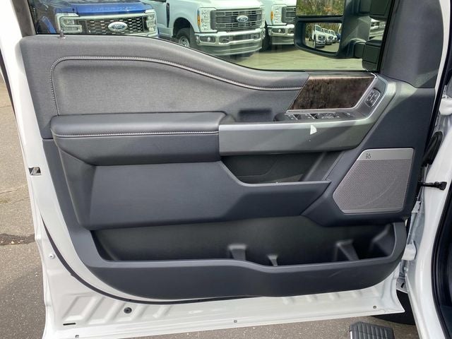 2025 Ford F-350SD Lariat