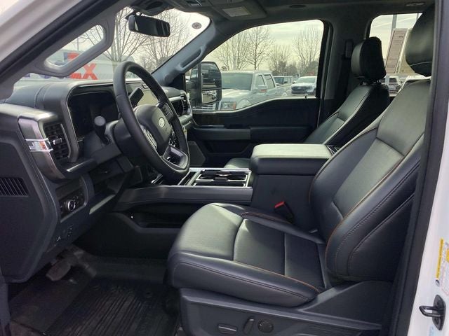 2025 Ford F-350SD Lariat