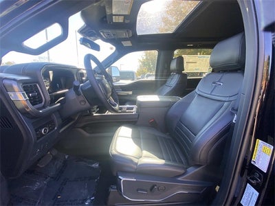 2025 Ford F-350SD Platinum DRW