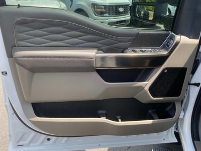 2026 Ford F-350SD Platinum DRW