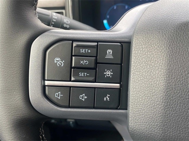 2025 Ford F-350SD Lariat DRW