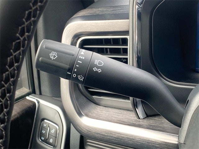 2025 Ford F-350SD Lariat DRW