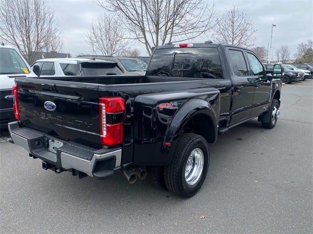 2025 Ford F-350SD Lariat DRW