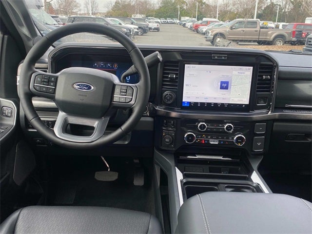 2025 Ford F-350SD Lariat DRW