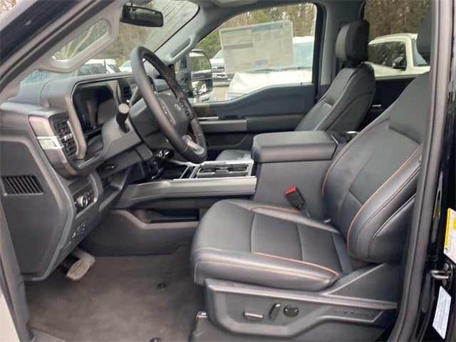 2025 Ford F-350SD Lariat DRW