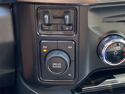 2025 Ford F-350SD Lariat DRW