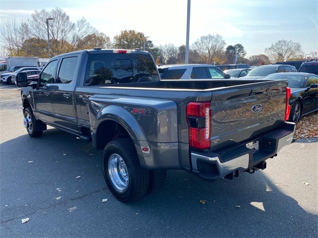 2025 Ford F-350SD Lariat DRW