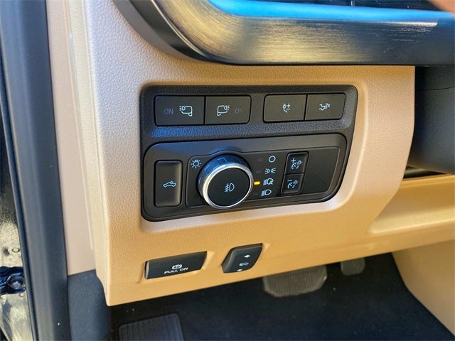 2023 Ford F-350SD Lariat