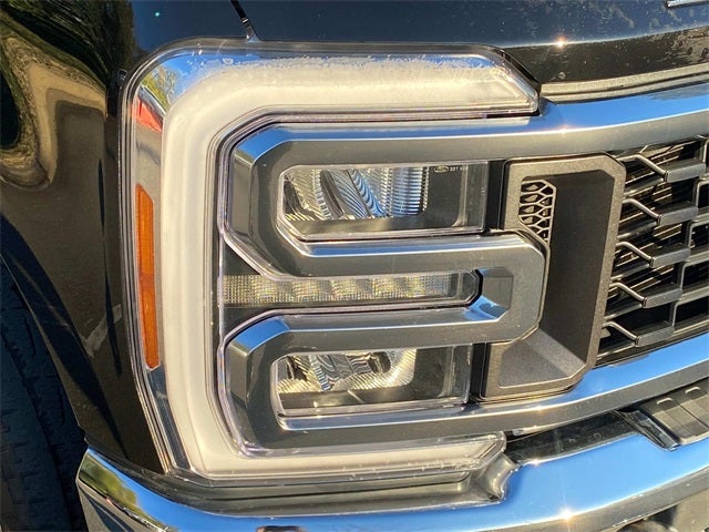 2023 Ford F-350SD Lariat