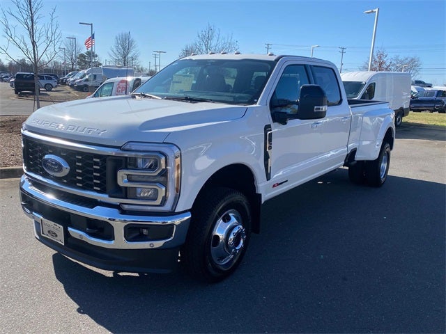2026 Ford F-350SD Lariat DRW
