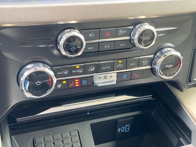 2026 Ford F-450SD Platinum DRW