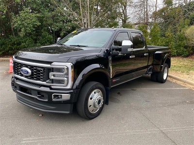 2025 Ford F-450SD Platinum