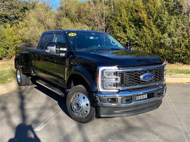 2026 Ford F-450SD Lariat DRW