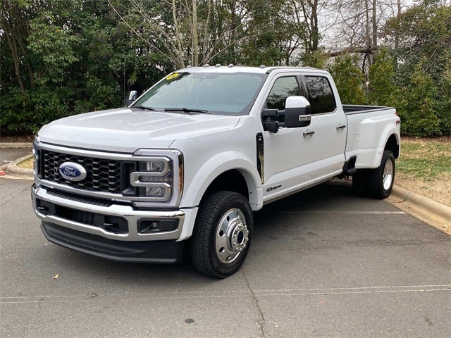 2026 Ford F-450SD Lariat DRW