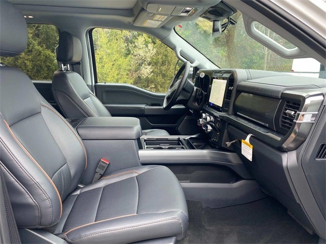 2026 Ford F-450SD Lariat DRW