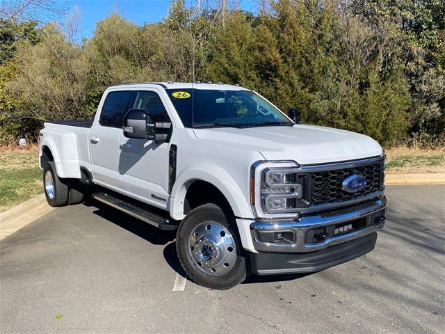 2026 Ford F-450SD Lariat DRW